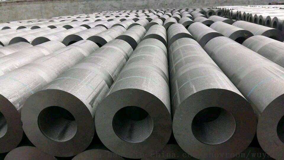 作為耐高溫的導(dǎo)電材料，石墨電極的性能及用途你知道嗎？